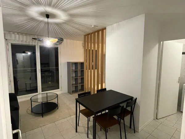 Appartement meublé 30 m² - Villeurbanne cours Tolstoï
