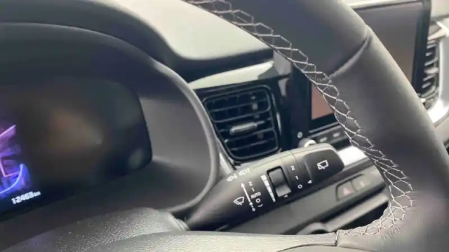 Kia Stonic 1.0 t-gdi 100 ch bvm6 — photo 22