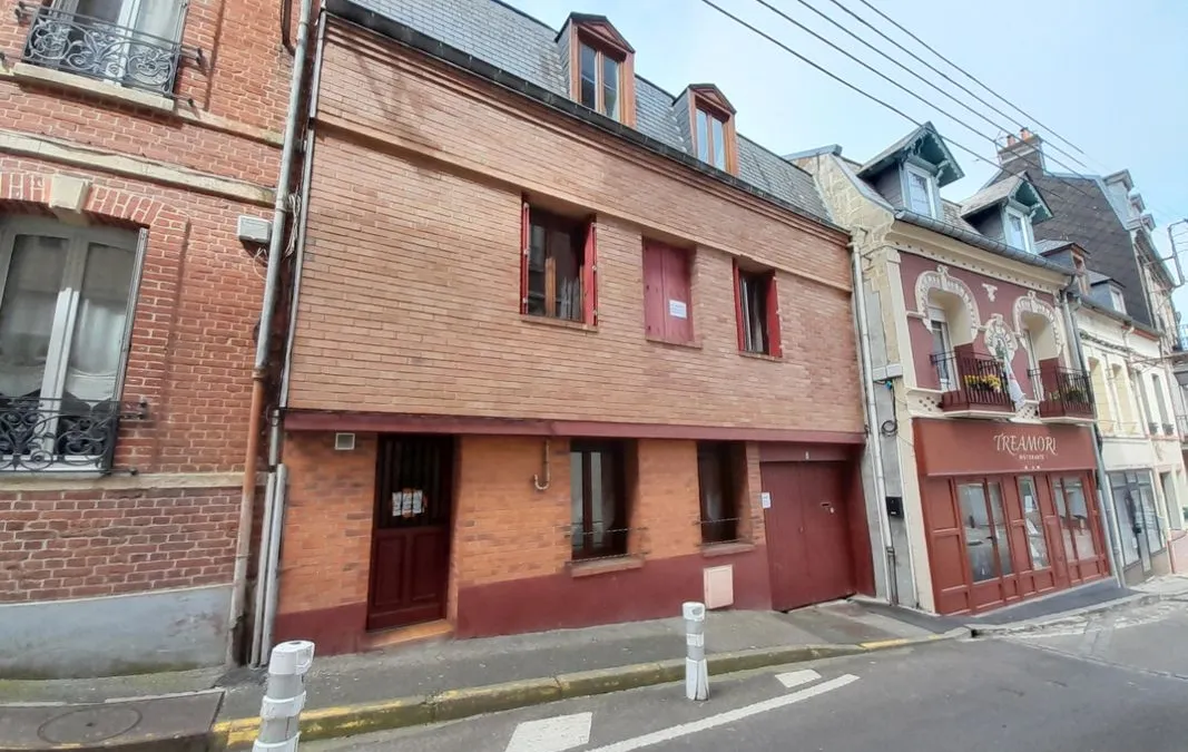Photo 1