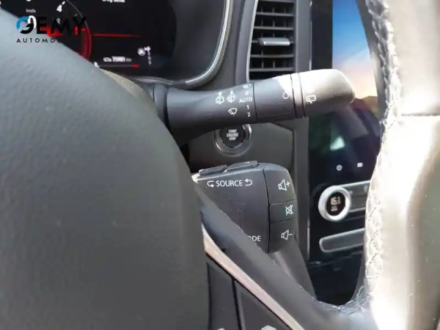 Renault Megane mégane iv estate blue dci 115 edc — photo 18