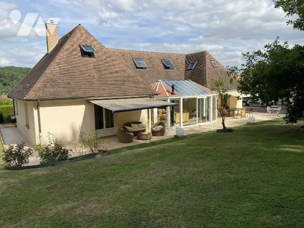 Maison 7 pièces 208 m²