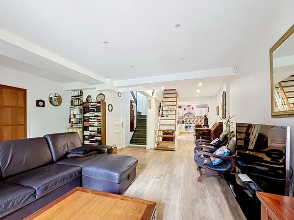Maison 8 pièces 187 m²