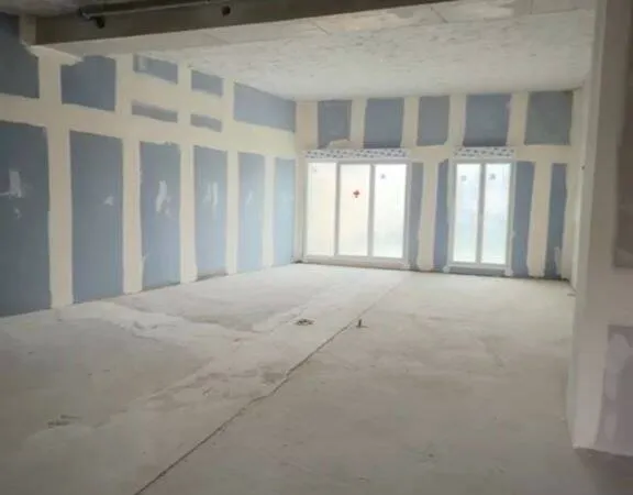 Boutique 2 pièces 148 m²
