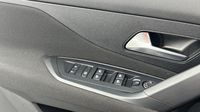 Peugeot 308 1.2 Hybrid 145ch Style e-DCS6 — photo 16