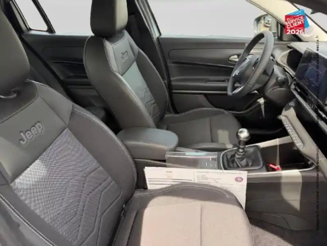 Jeep Avenger 1.2 turbo t3 100ch altitude — photo 5