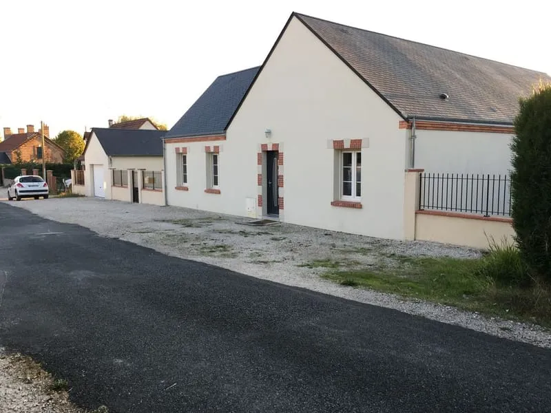 Photo 1