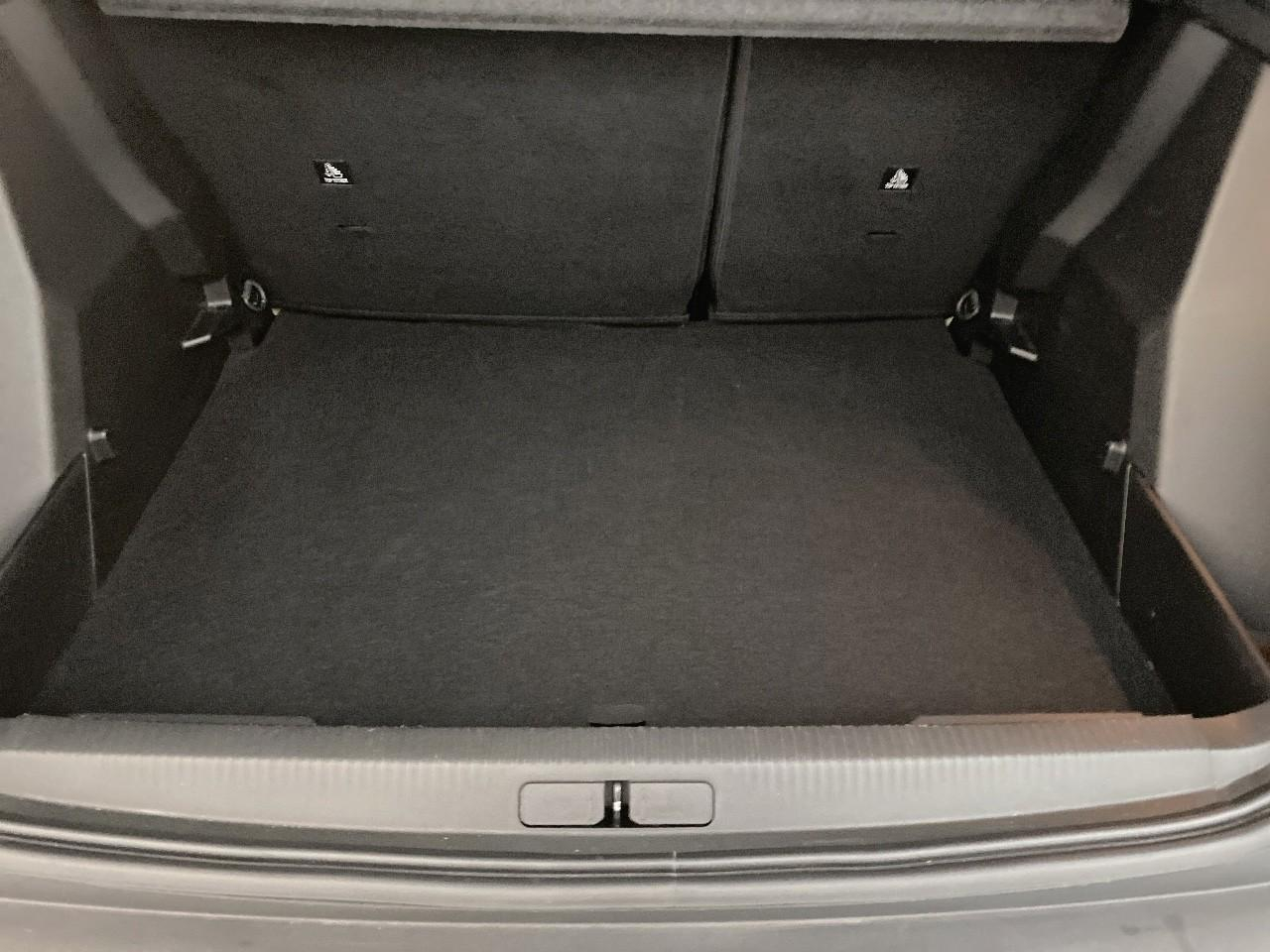 Peugeot 2008 hybrid 136 e-dcs6 style — photo 6