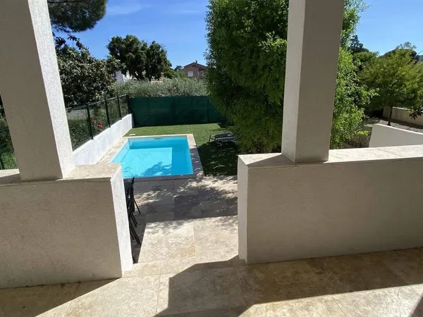 Maison 7 pièces 224 m²