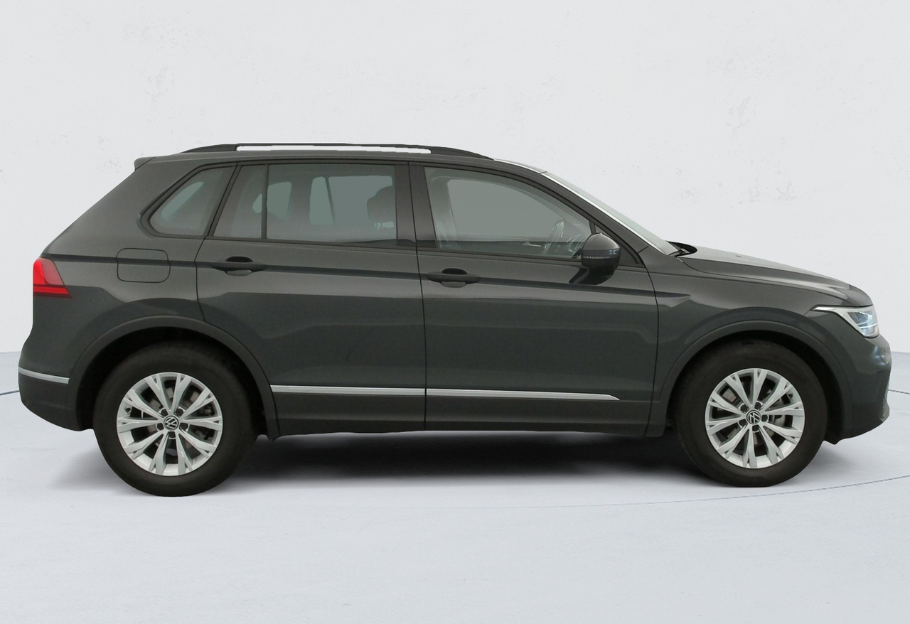 Volkswagen Tiguan — photo 6