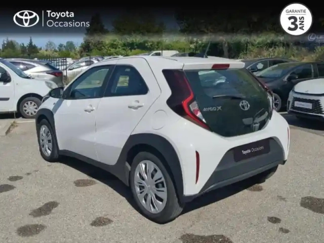 Toyota Aygo X 1.0 vvt-i 72ch dynamic — photo 2