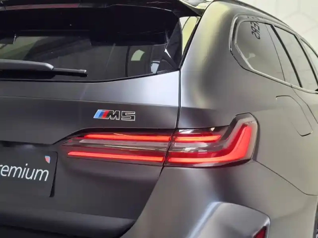 Bmw Serie 5 m5 touring phev 727 ch bva8 — photo 11