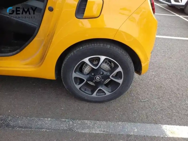 Renault Twingo iii tce 95 — photo 11