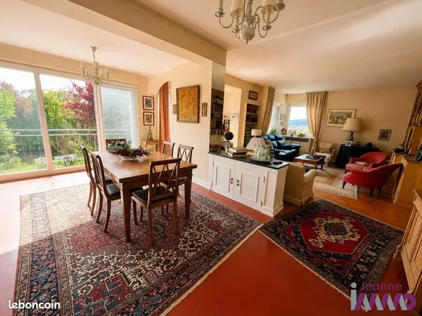 Appartement 5 pièces 150 m²