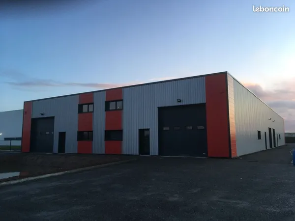 A louer bâtiment industriel