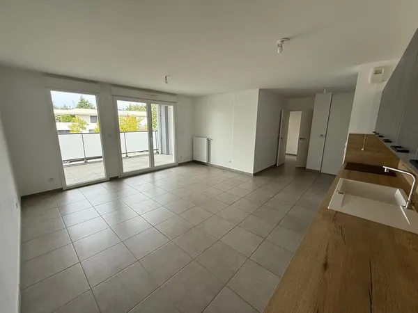 T3 avec balcon garage et parking