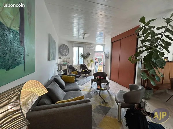 Maison 2 pièces 86 m²