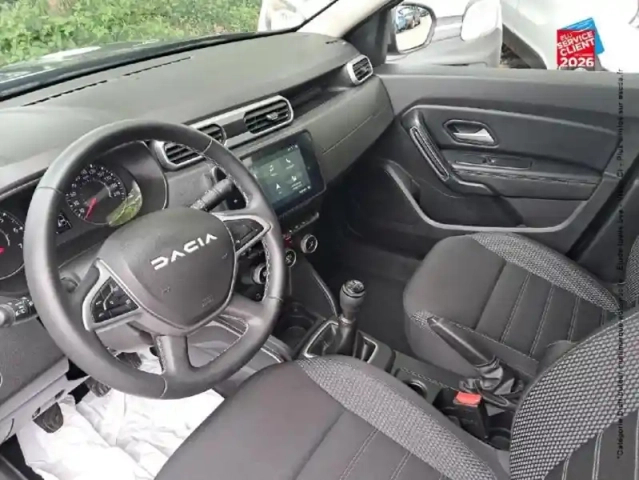 Dacia Duster 1.5 blue dci 115ch journey + 4x2 — photo 30