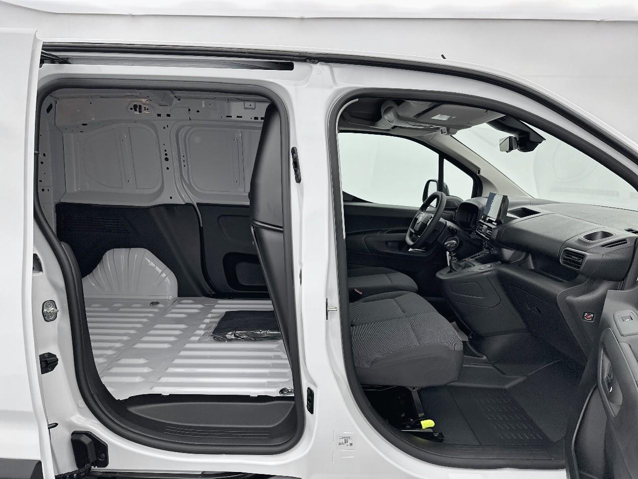 Citroën Berlingo van m diesel 100 ch manuelle — photo 11