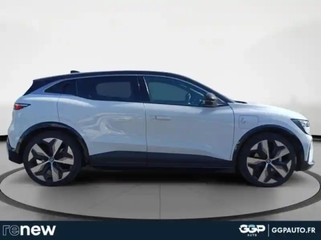 Renault Megane e-tech electric ev60 220ch techno super charge -c — photo 6