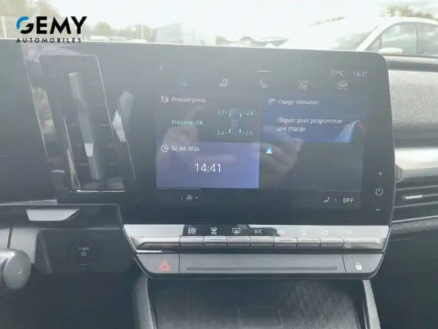 Renault Megane e-tech ev60 220 ch super charge — photo 82