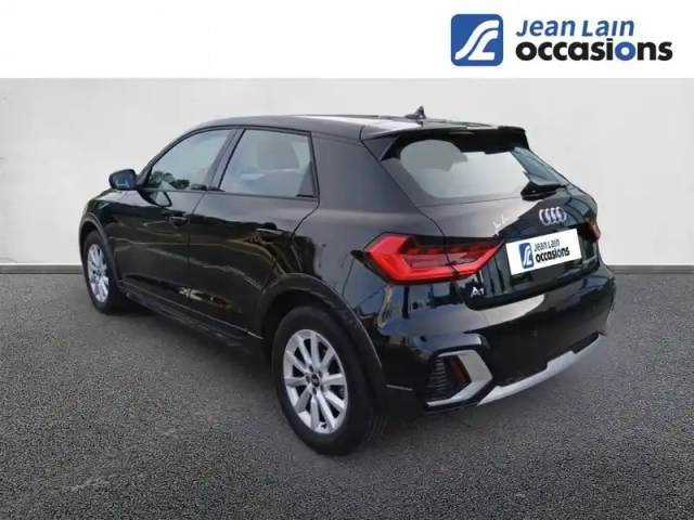 Audi A1 citycarver 30 tfsi 110 ch s tronic 7 — photo 7