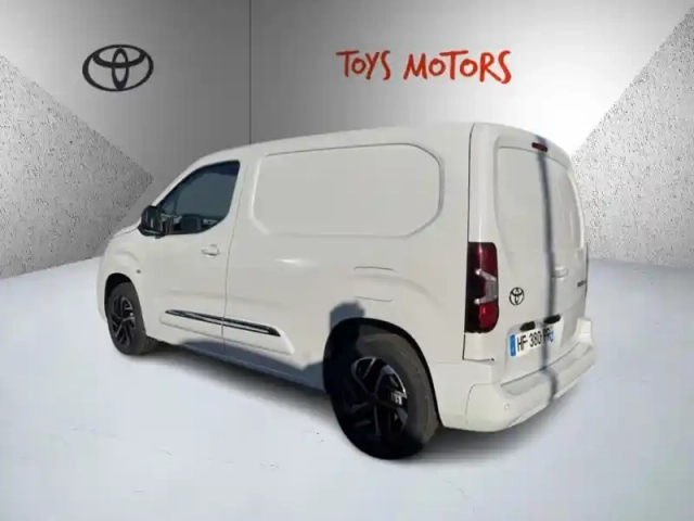 Toyota Proace medium 1.5l 100 d-4d start d — photo 3