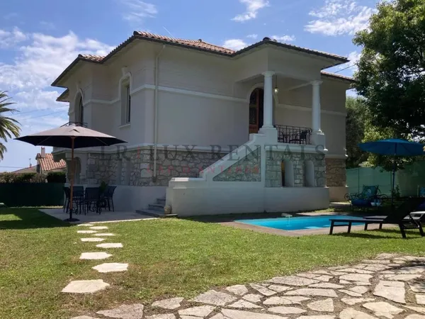 Villa en location à l'année au Cap d'Antibes