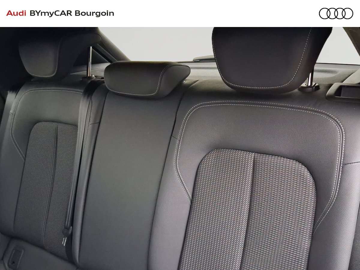 Audi Q2 35 TFSI 150 S tronic 7 — photo 12