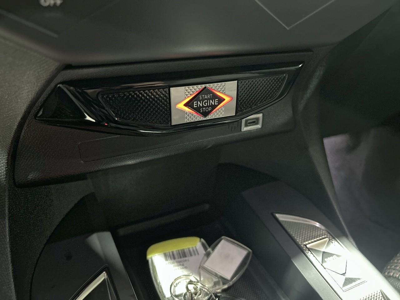 Ds Ds 3 puretech 100 bvm6 performance line — photo 19