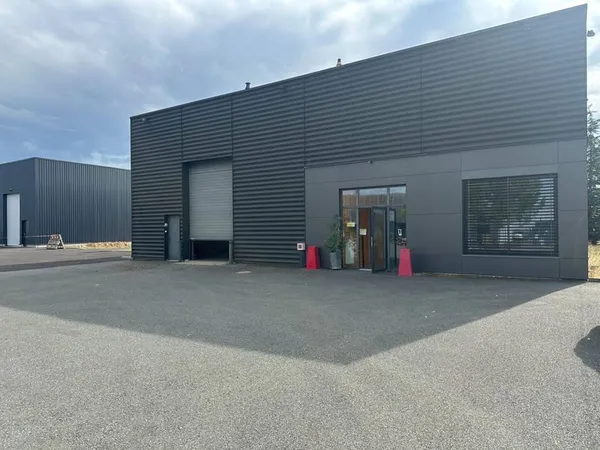 Bureaux 643 m²