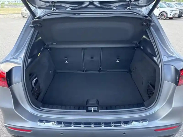 Mercedes Gla 250 e hybrid eq edition 140 — photo 10