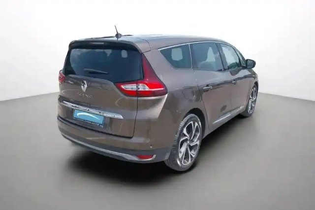 Renault Scenic grand  blue dci 120 — photo 6