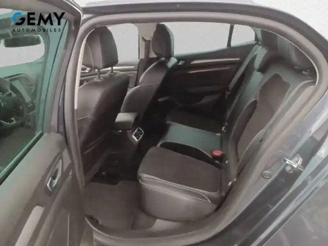 Renault Megane mégane iv berline tce 130 energy edc — photo 25