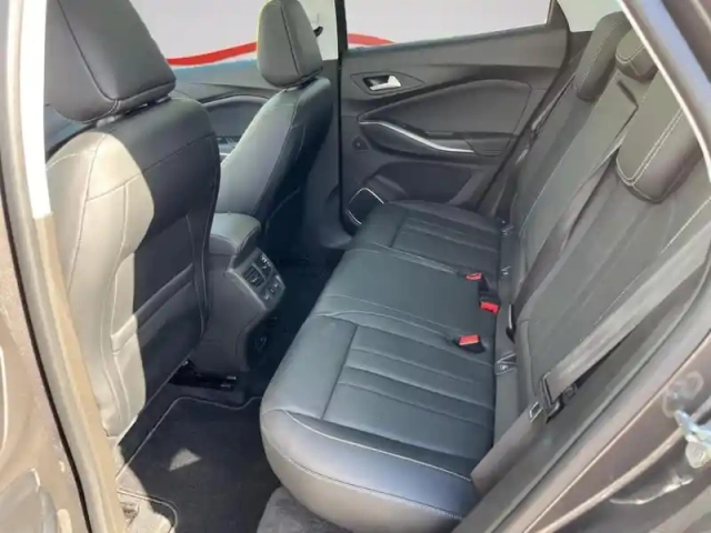 Opel Grandland X 1.2 turbo 130ch ultimate bva — photo 28