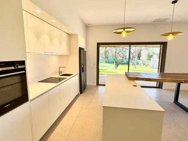 Maison de luxe 4 pièces 130 m²