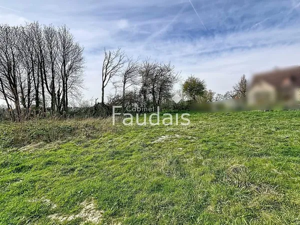 Terrain constructible et viabilisé