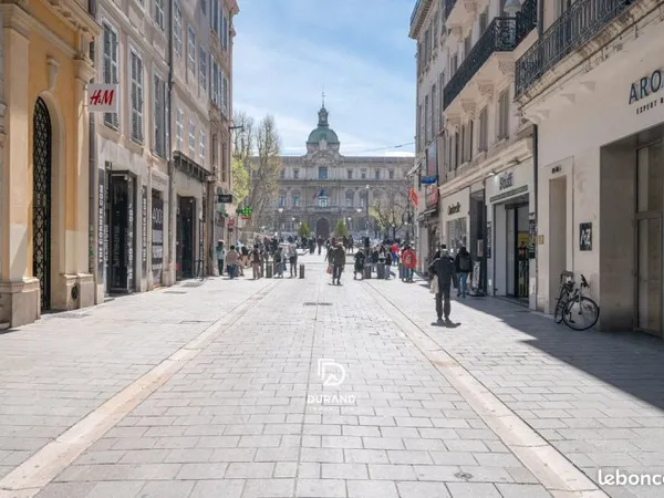 Murs commerciaux 99 m² Marseille