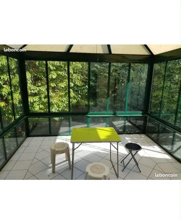 Chambre avec véranda dans une charmante villa