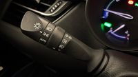 Toyota C-Hr 184h Distinctive 2WD E-CVT MY22 — photo 23