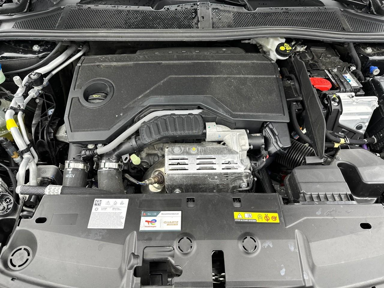 Peugeot 308 hybrid 145 e-dcs6 allure — photo 14