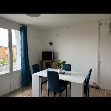Location T2, rénové et meublé