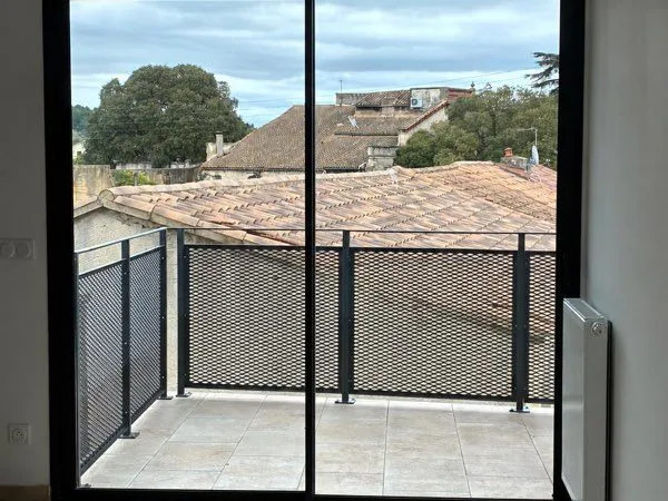 T2 avec balcon et parking - Centre de Saint-Rémy