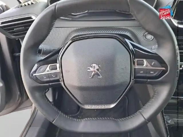 Peugeot 208 1.2 puretech 100ch s&amp;s allure 118g — photo 12