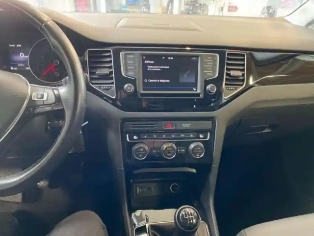 Volkswagen Golf Sportsvan 1.4 tsi 125 bmt série spéciale allstar — photo 6