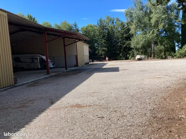 Stationnement Location Oraison   80€