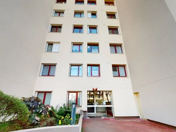 Colocation à Montigny-le-Bretonneux : Appartement