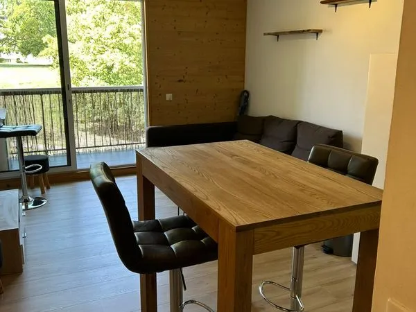 T2 meublé 43 m² avec balcon - Parking et cave - Cran-Gevrier