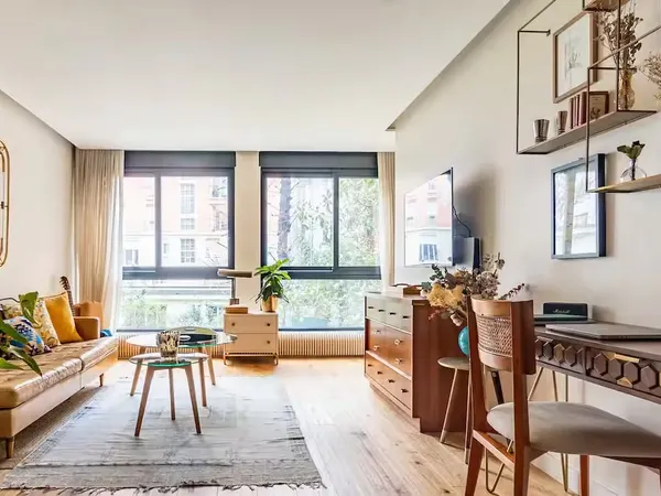 Loue appartement 50m² rénové meublé et équipé Paris 16ème entre Trocadéro et Pompidou du 25 août au 