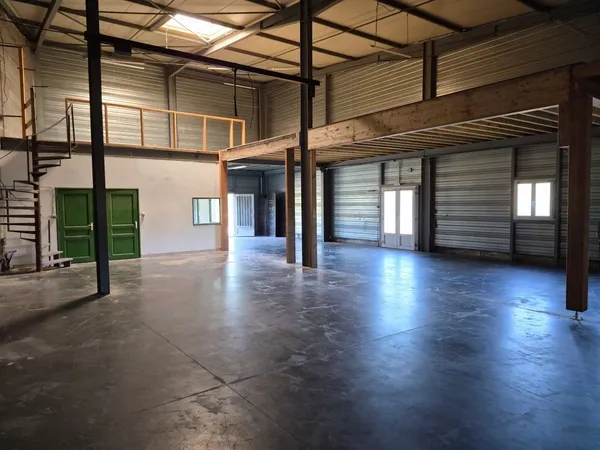 Immobilier Professionnel à louer Sauvagnat-Sainte-Marthe