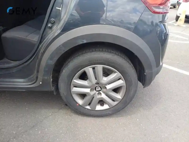 Dacia Sandero eco-g 100 — photo 11